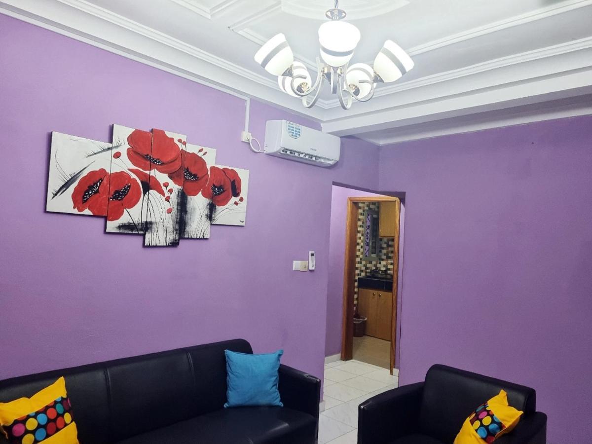 Residence Sighaka - Gold Apartment - Wifi, Gardien, Parking Дуала Экстерьер фото