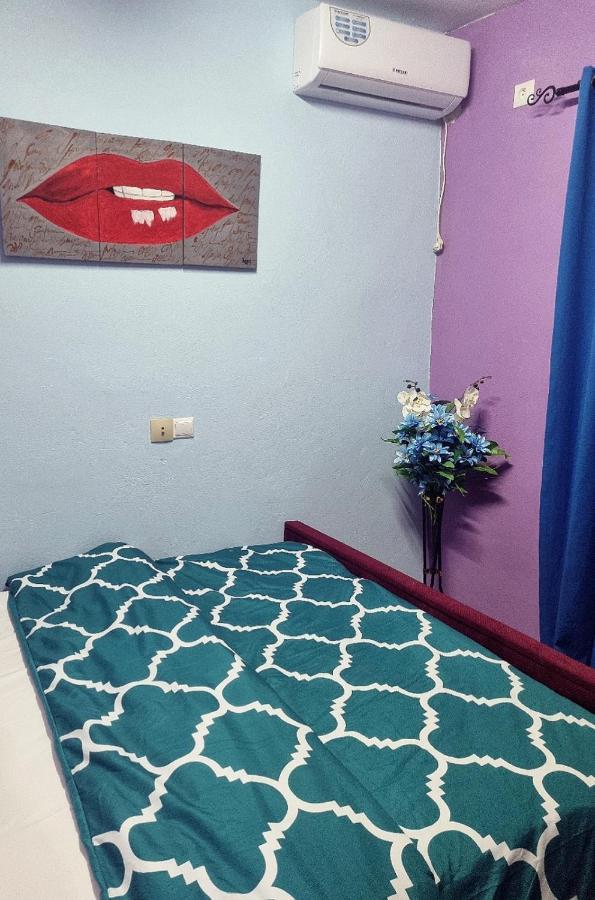 Residence Sighaka - Gold Apartment - Wifi, Gardien, Parking Дуала Экстерьер фото